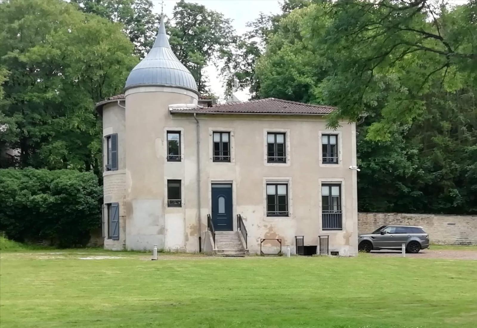 Lodge Hotel De Sommedieue Verdun Exteriér fotografie