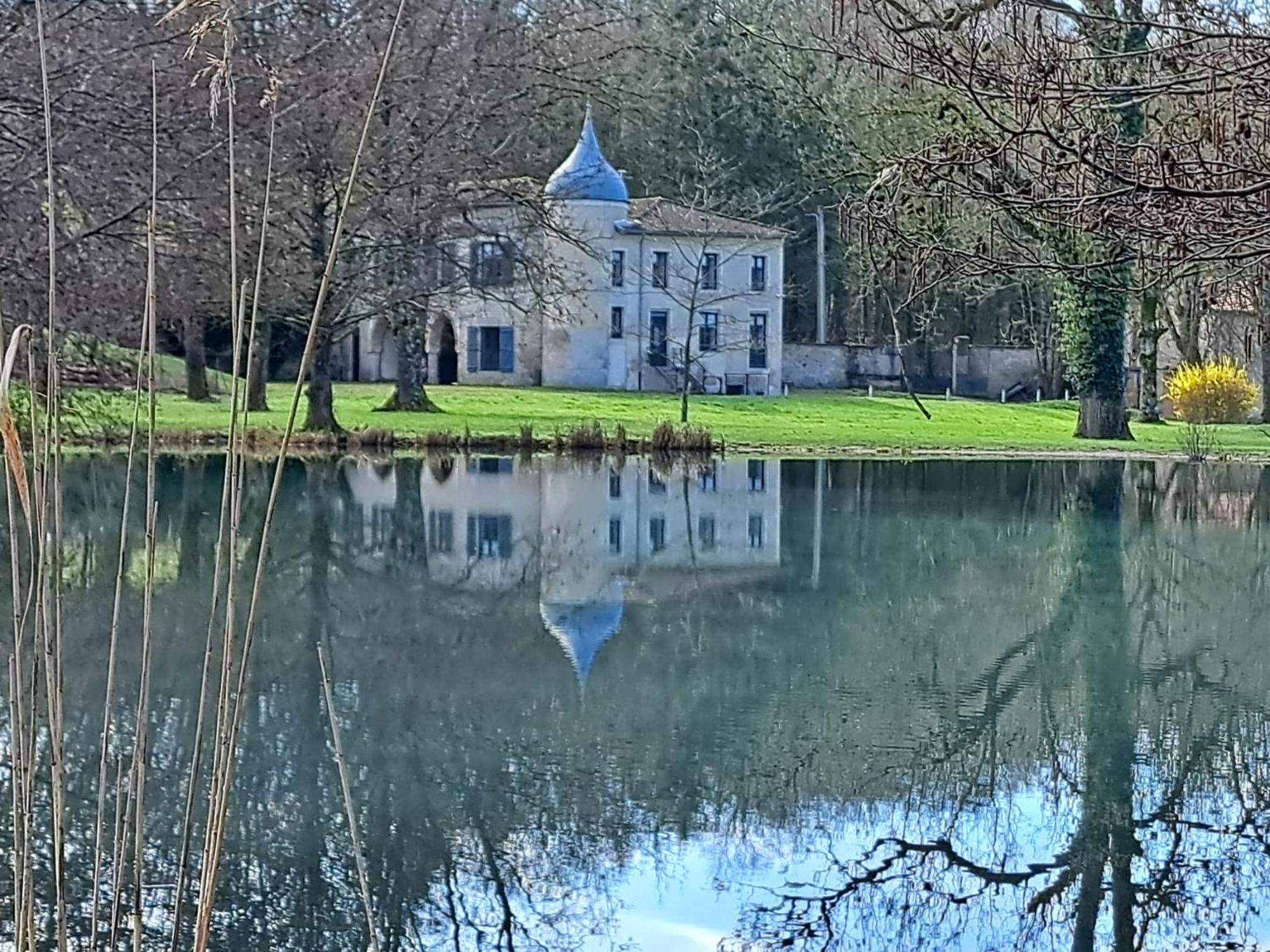 Lodge Hotel De Sommedieue Verdun Exteriér fotografie